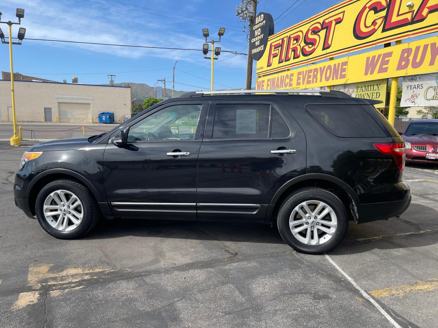 2013 Black /Black Ford Explorer XLT (1FM5K8D86DG) with an 3.5 Liter V6 engine, Automatic transmission, located at 801 South State Street, Salt Lake City, UT, 84111, (801) 328-0098, 40.751953, -111.888206 - Features Top Features: 4WD/AWD, Parking Sensors, Alloy Wheels, Rear Air Conditioning, Bluetooth Technology, Rear View Camera, Fold-Away Third Row, Satellite Radio Ready, Front Seat Heaters, Third Row Seat, Leather Seats Basic Features: ABS Brakes, Auxiliary Audio Input, Power Locks, Rear Defro - Photo#7